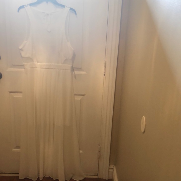 Bisou Bisou white long dress size 14 NWT - Picture 1 of 11